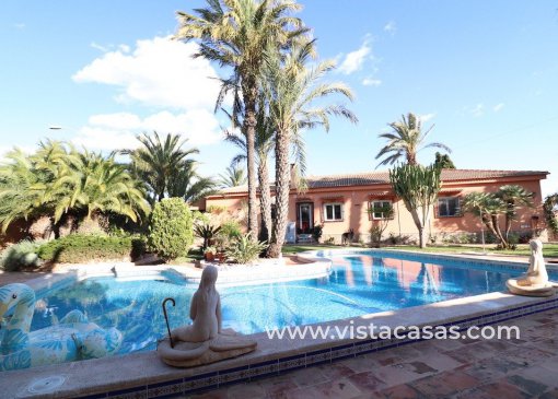 Villa - Sale - Torrevieja - V-61266