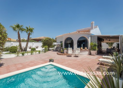Villa - Sale - Torrevieja - V3417