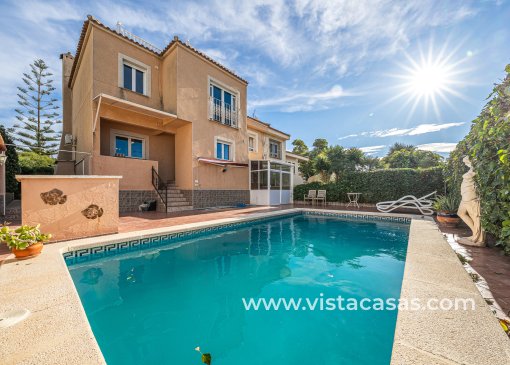 Villa - Vente - Torrevieja - V-64610