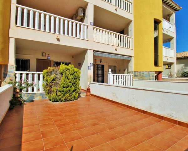 Happy Vistacasas client review for buying and selling property