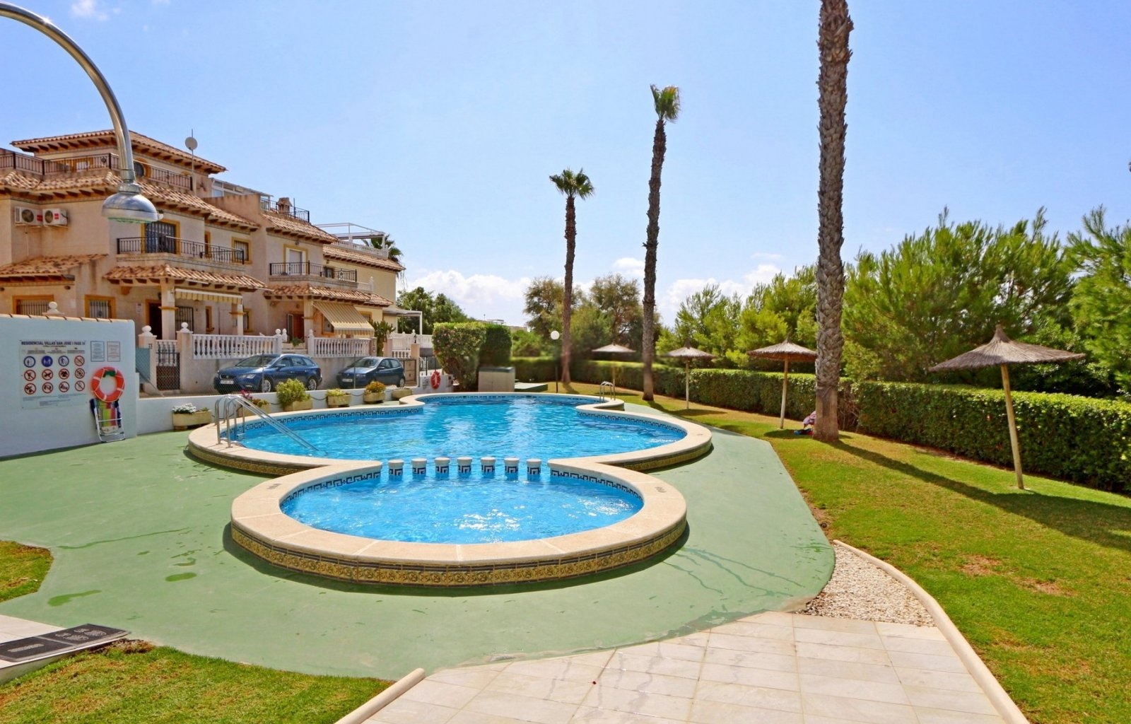 VC3853: Villa for sale in Playa Flamenca