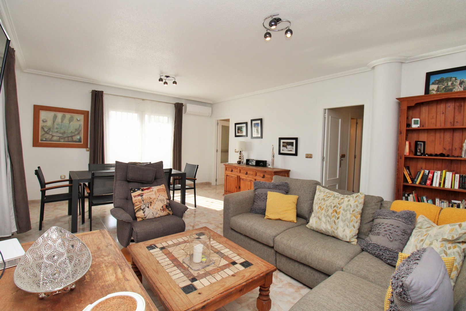 VC3853: Villa for sale in Playa Flamenca