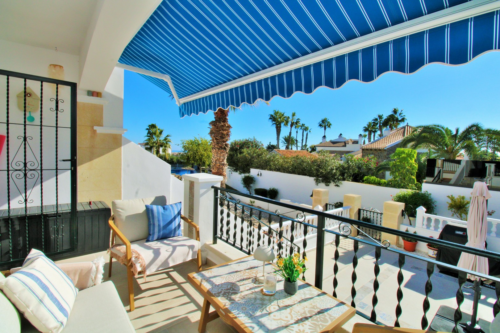 terraced-houses en villamartin · las-violetas 244990€