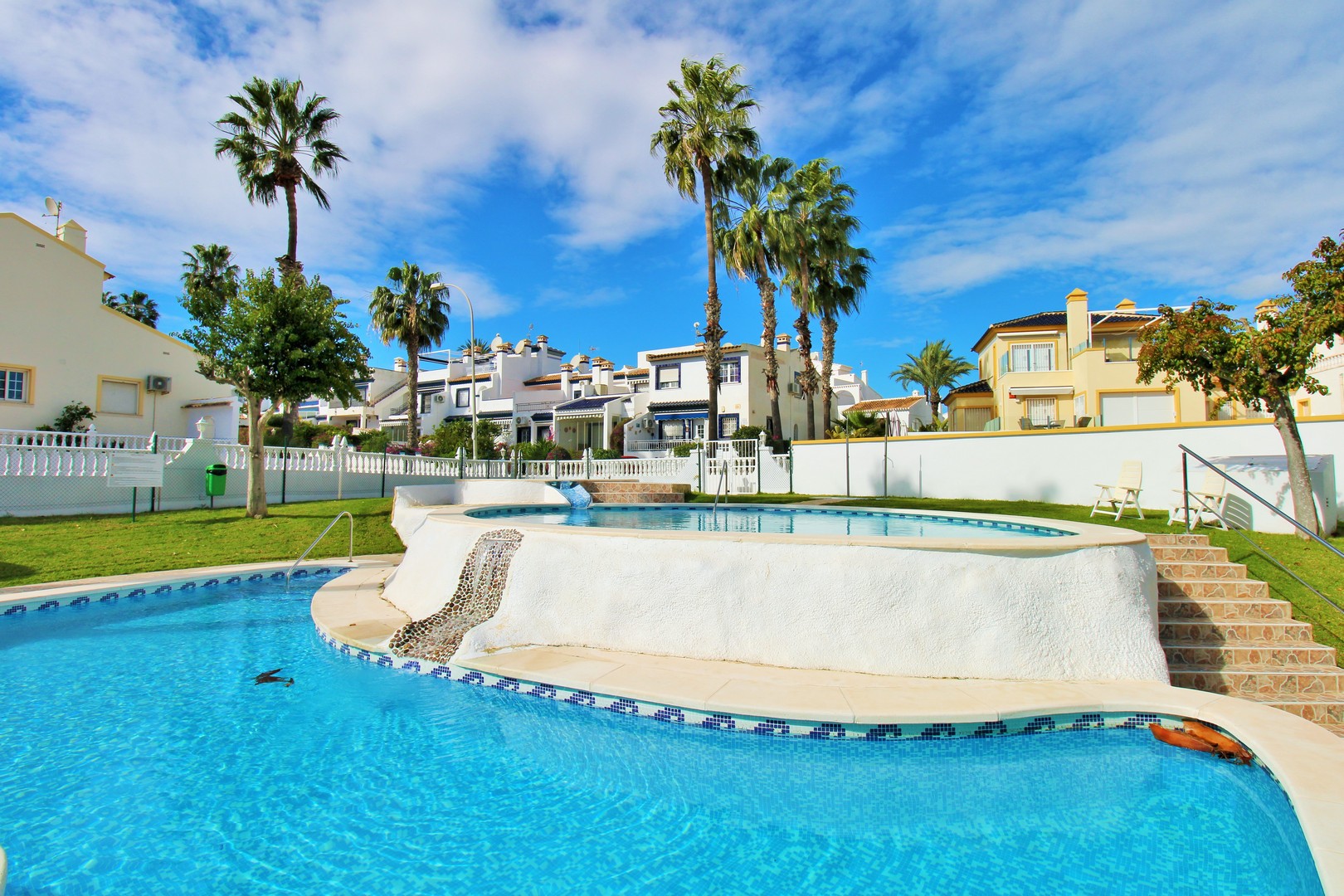 terraced-houses en villamartin · los-dolses 295000€