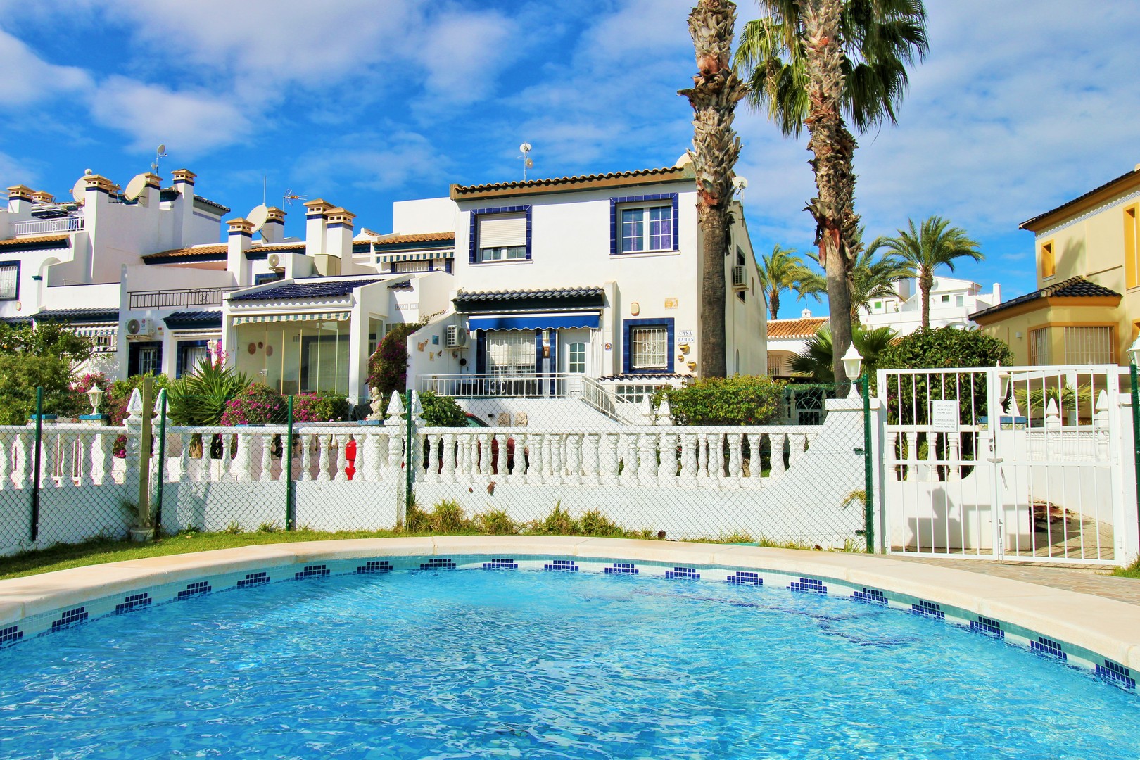 terraced-houses en villamartin · los-dolses 295000€