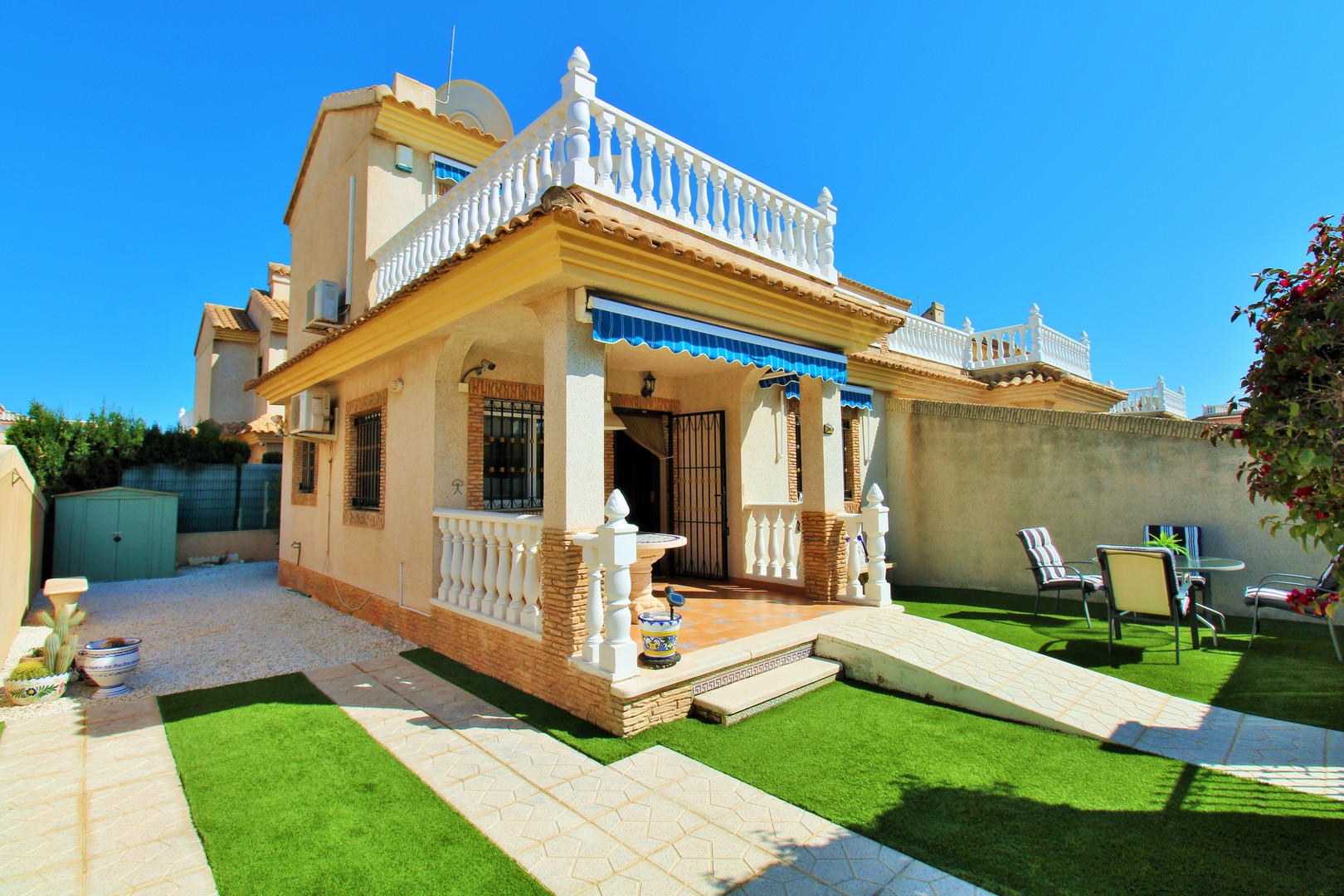 terraced-houses en playa-flamenca · playa-flamenca 249950€