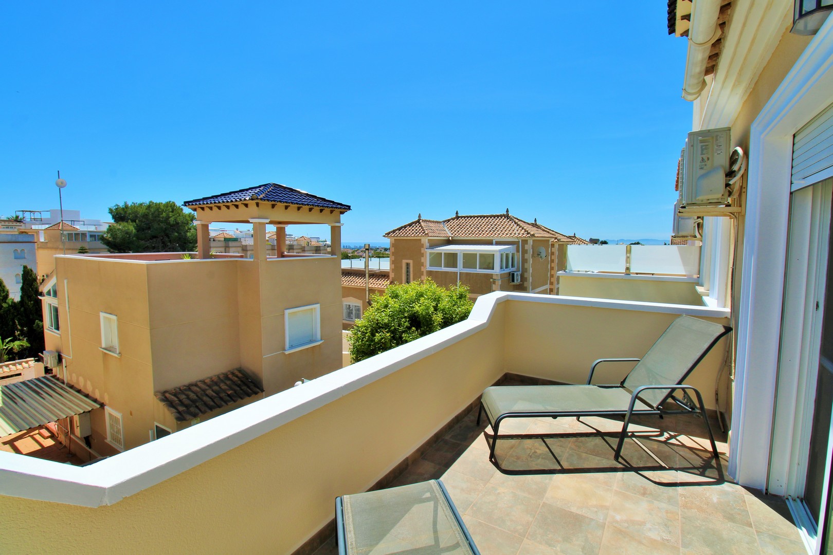 terraced-houses en villamartin · villamartin 219000€