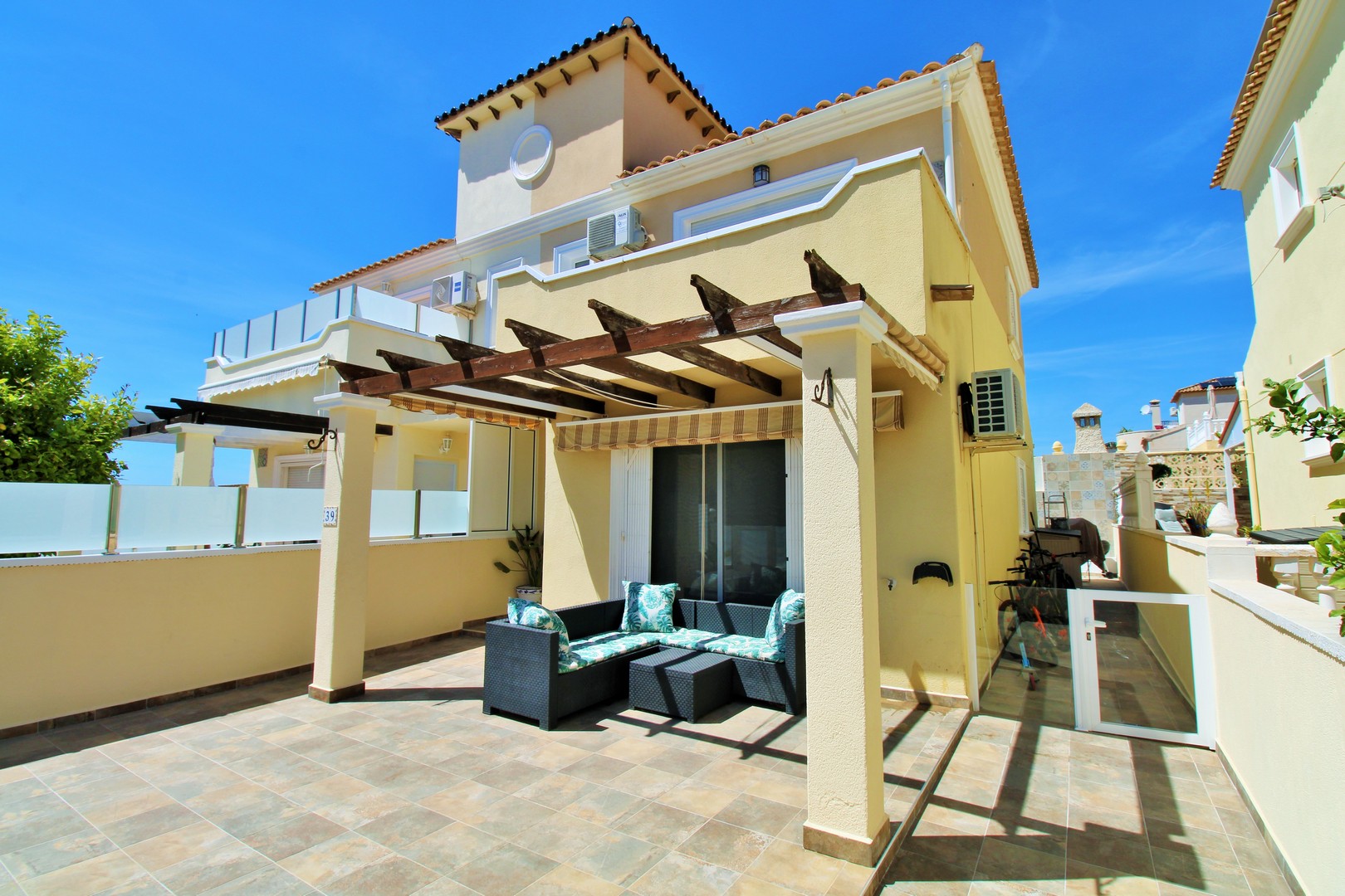 terraced-houses en villamartin · villamartin 219000€