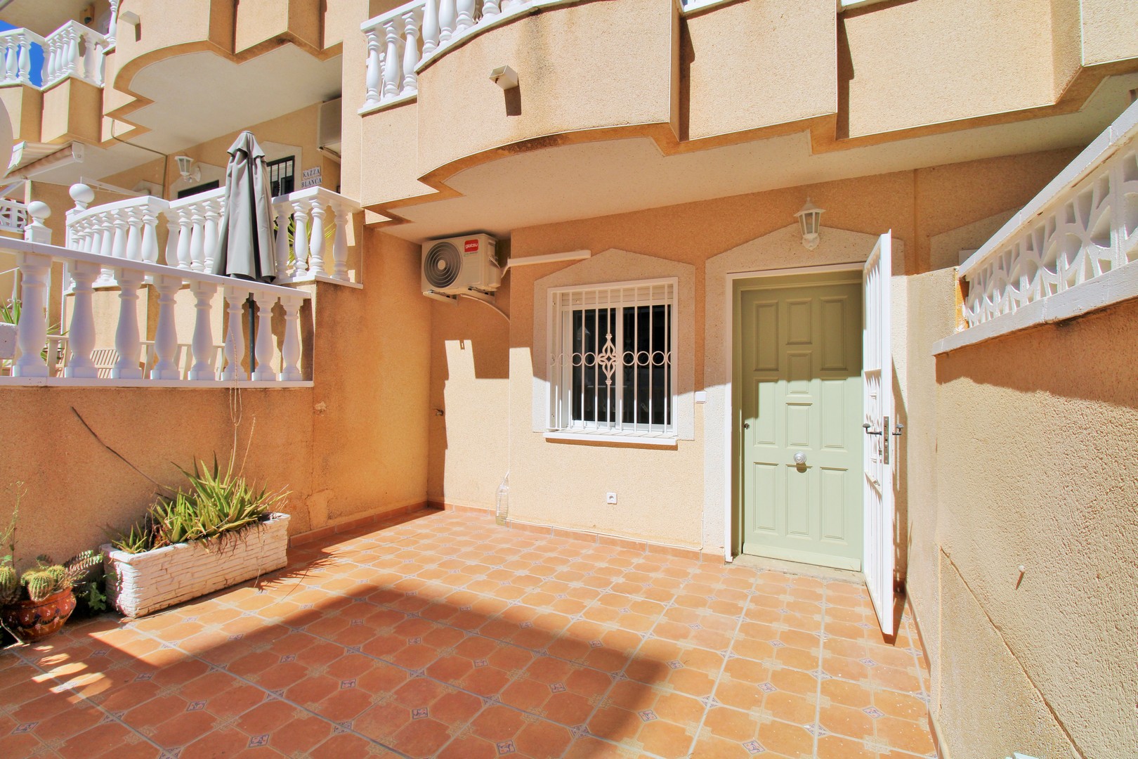 terraced-houses en villamartin · villamartin 162995€