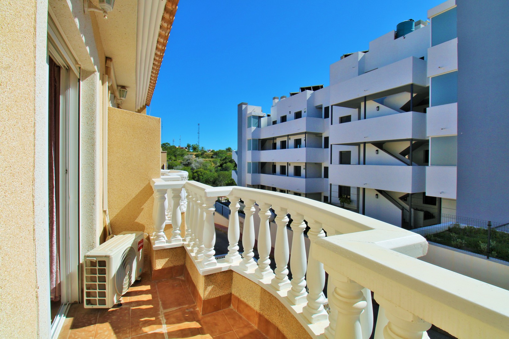 terraced-houses en villamartin · villamartin 162995€