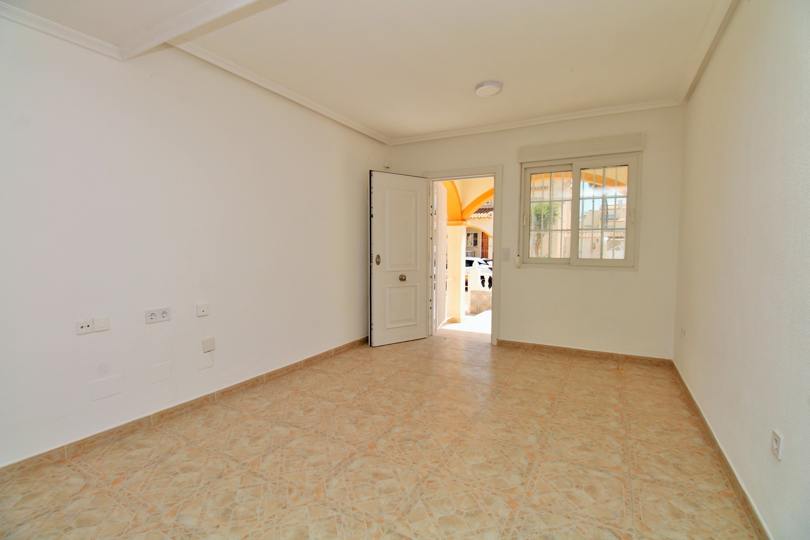 terraced-houses en playa-flamenca · playa-flamenca 215000€