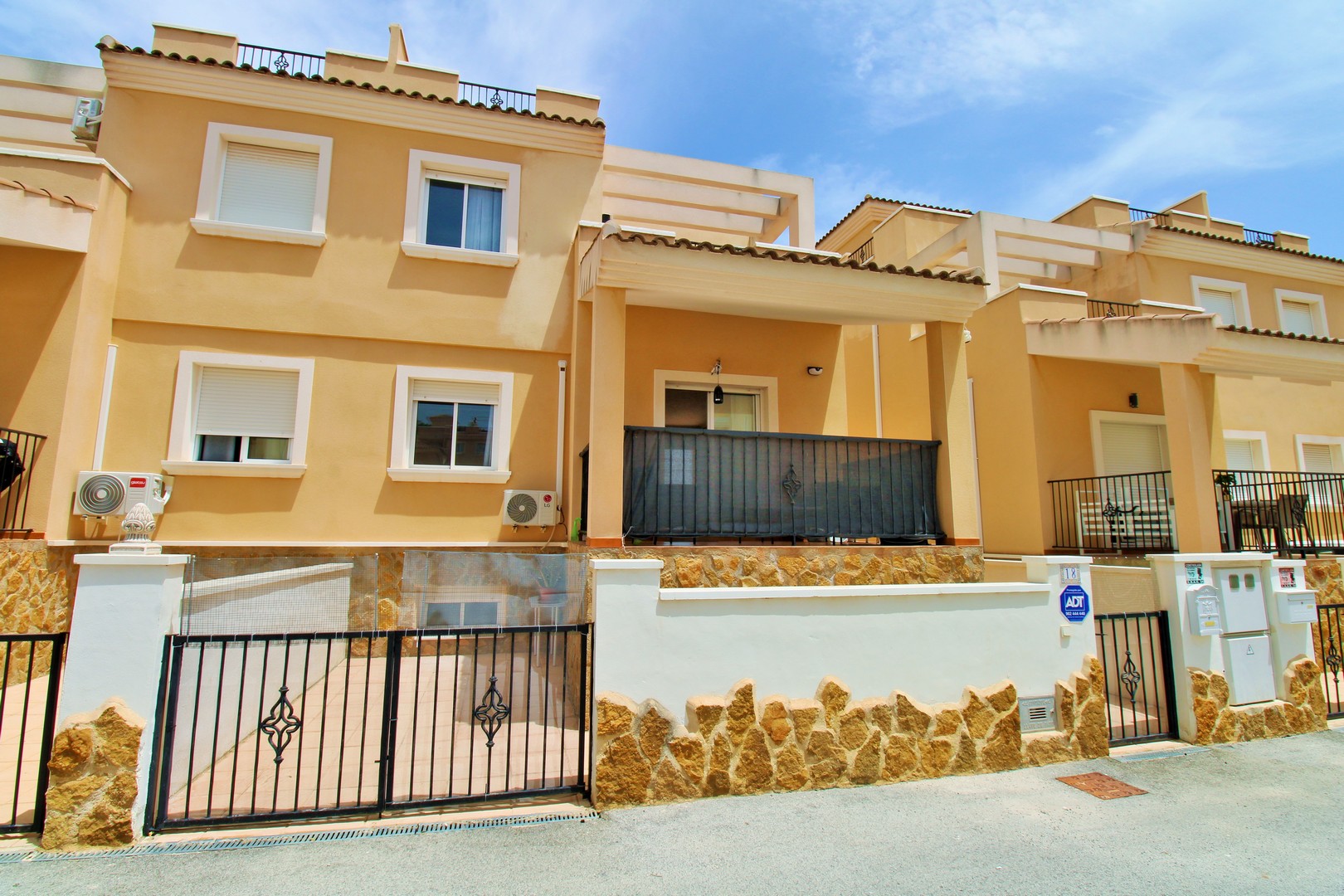 terraced-houses en san-miguel-de-salinas · san-miguel-de-salinas 209990€