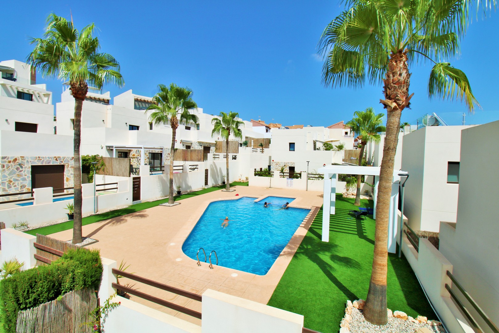 villas en villamartin · pau-8 354900€
