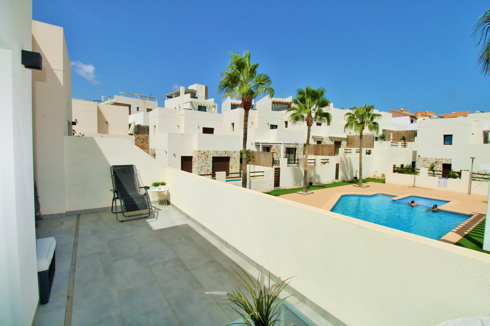 villas en villamartin · pau-8 354900€