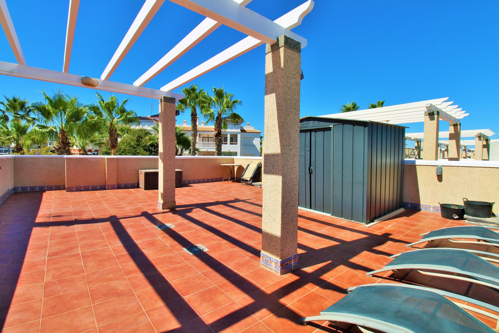 villas en villamartin · las-violetas 419000€