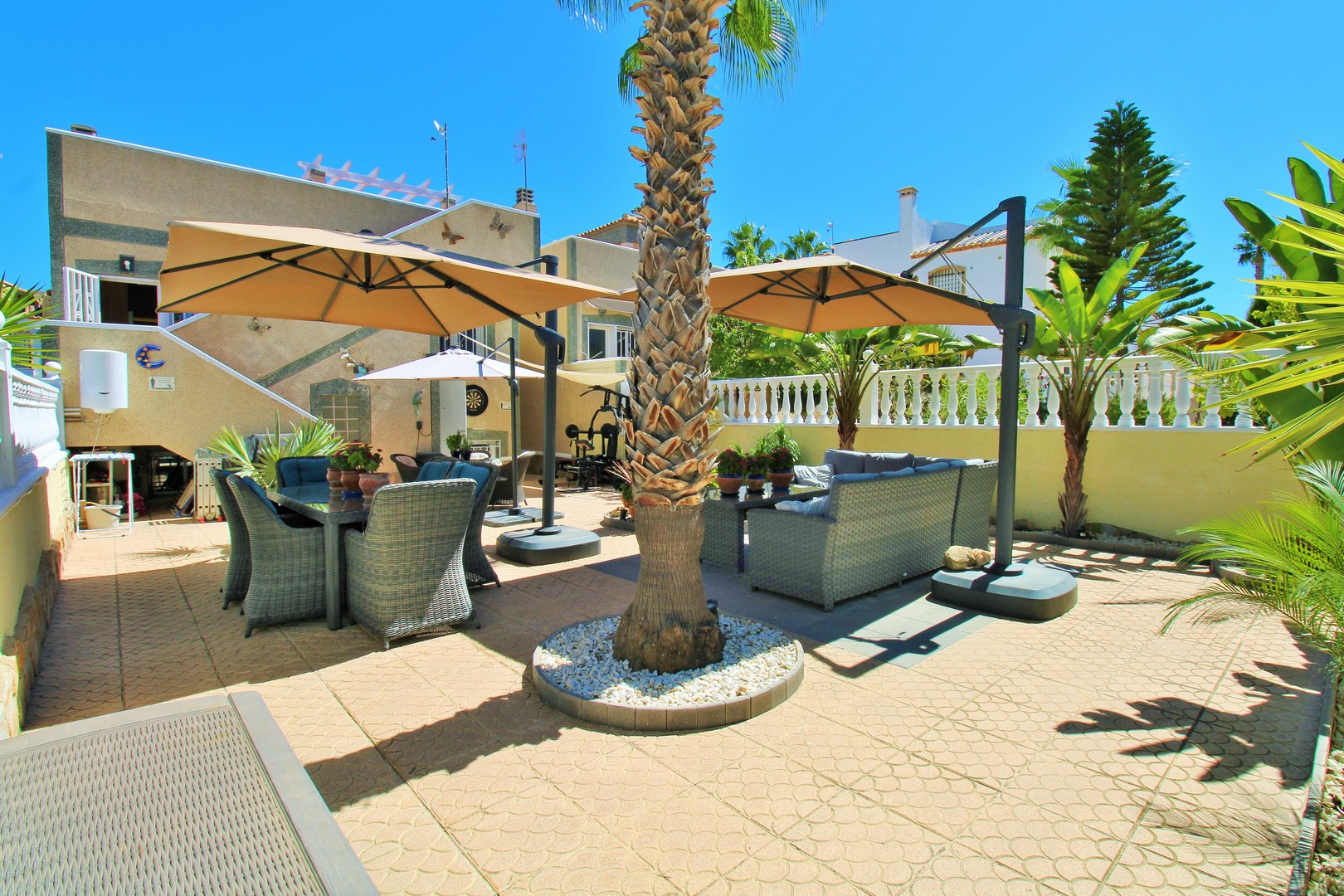 villas en villamartin · las-violetas 419000€