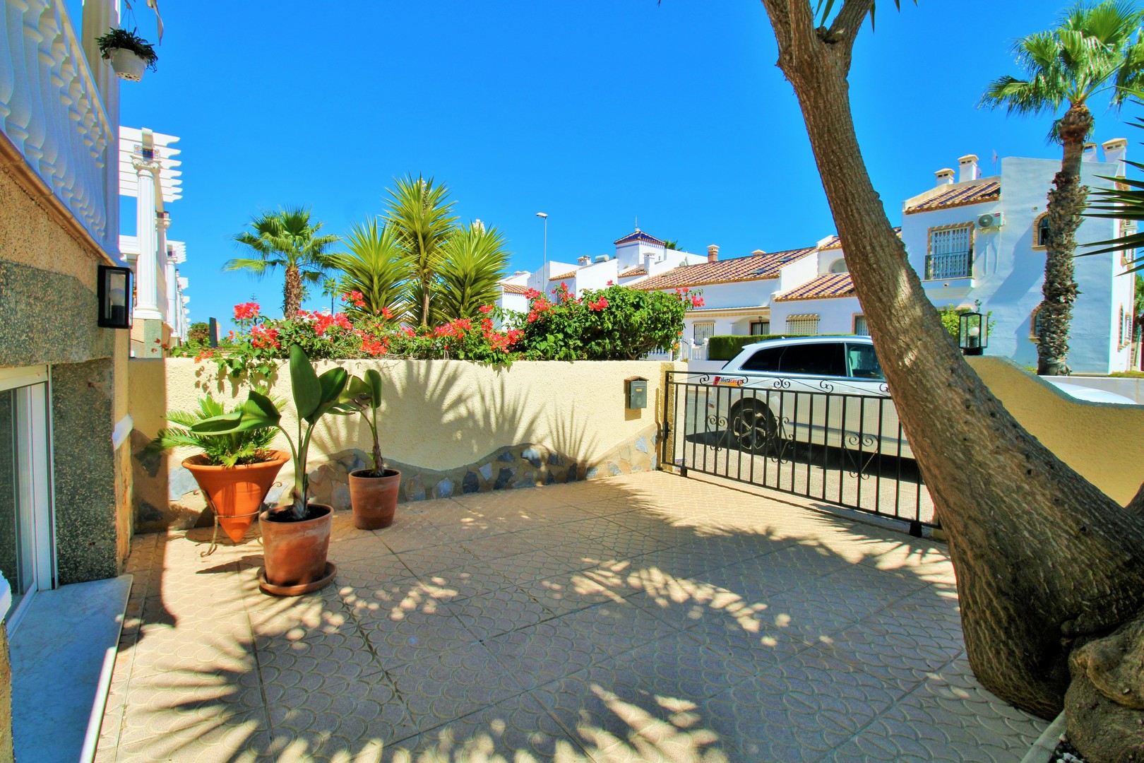 villas en villamartin · las-violetas 419000€