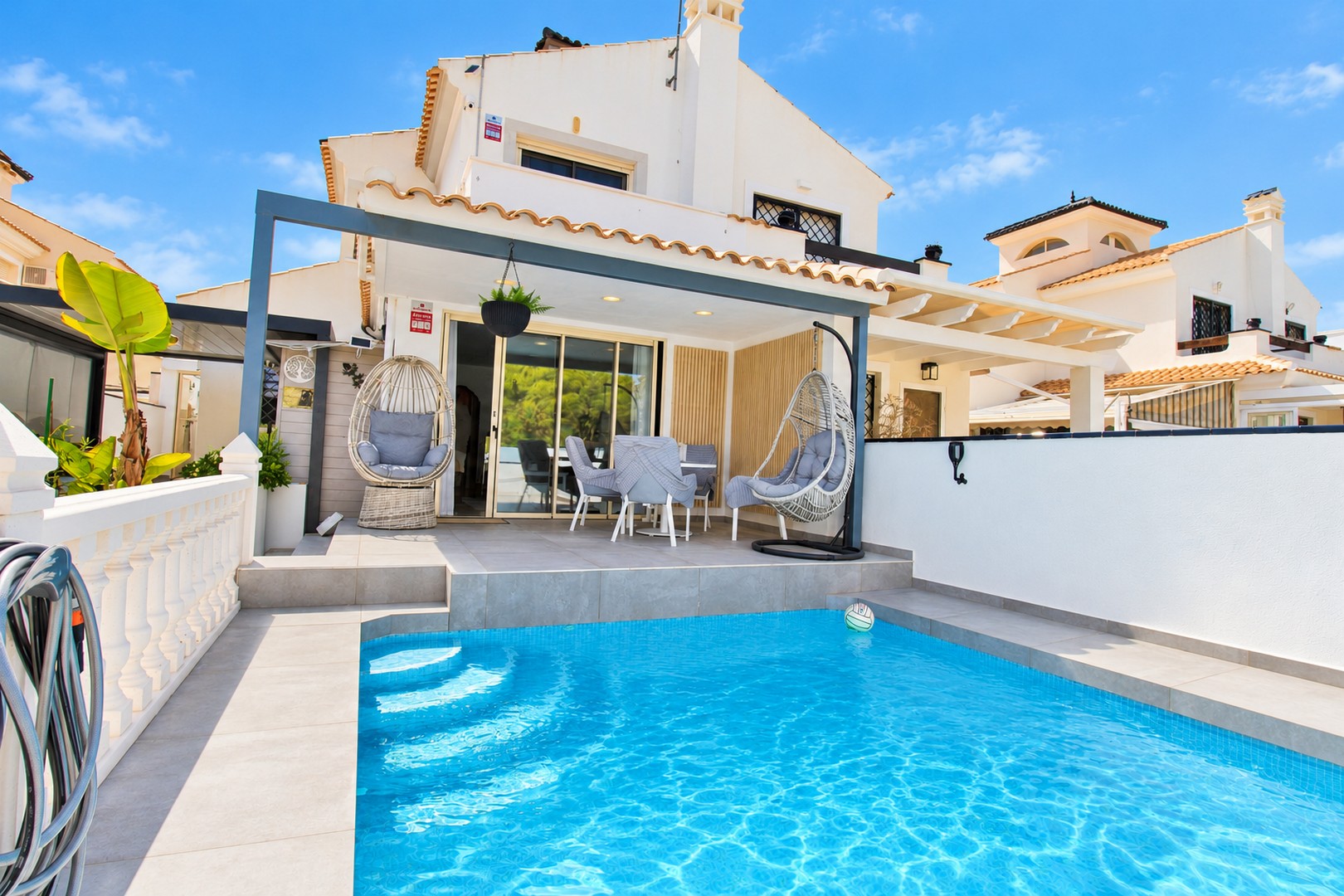 Villa · Herverkoop - Mil Palmeras · Alicante · Spanje Villa · Herverkoop - Mil Palmeras · Alicante · Spanje