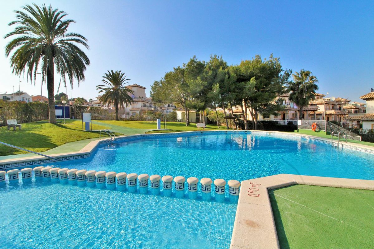 terraced-house en villamartin · villamartin 219995€