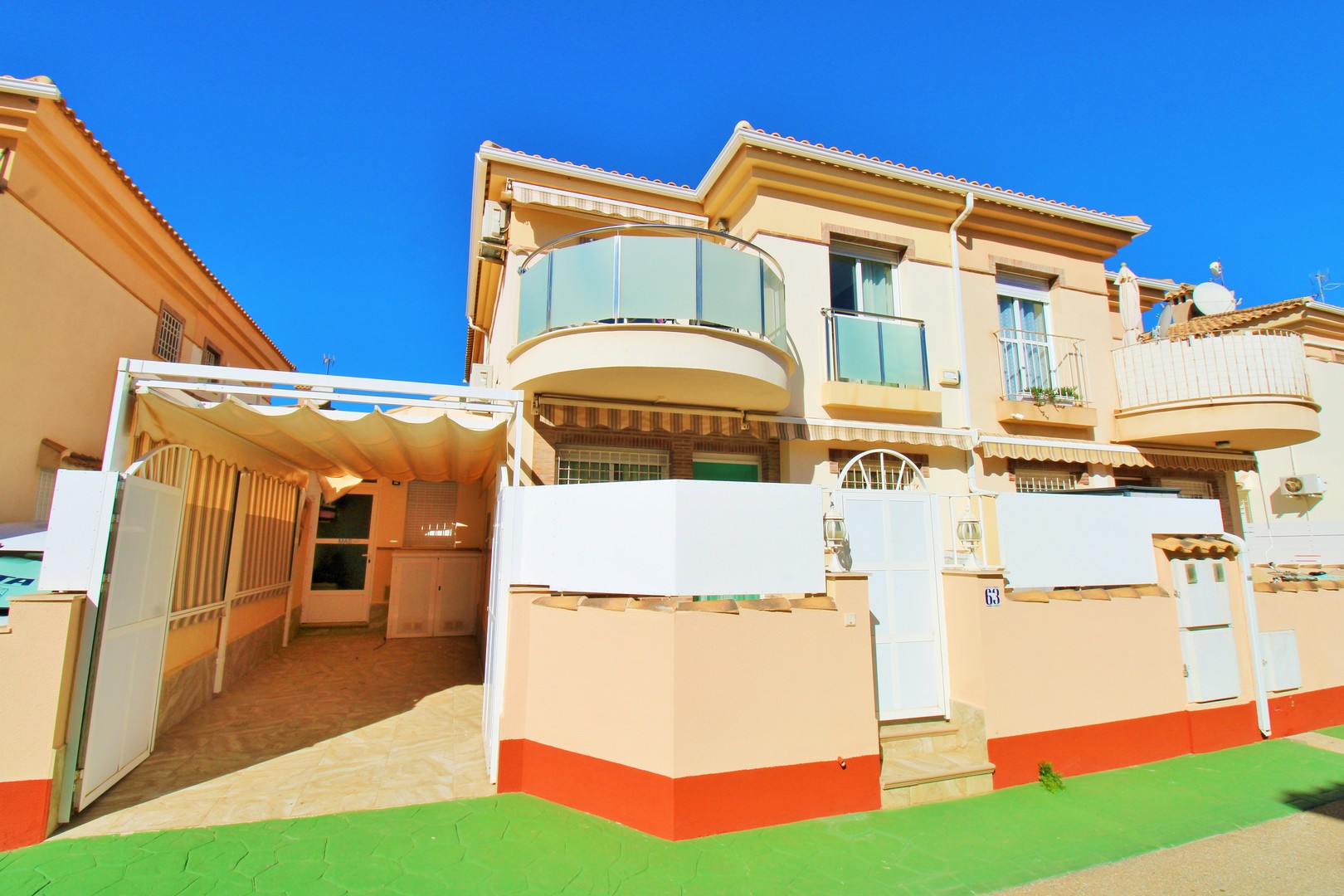 terraced-house en playa-flamenca · playa-flamenca 225000€