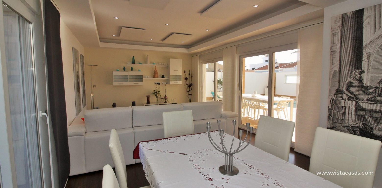 Luxury 5 bedroom detached villa with private pool for sale in Mil Palmeras lounge-diner 2