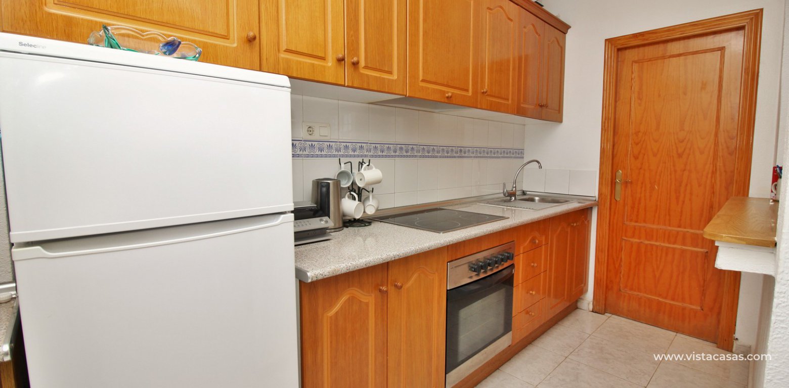 Ground floor apartment for sale Lomas del Golf Villamartin kitchen