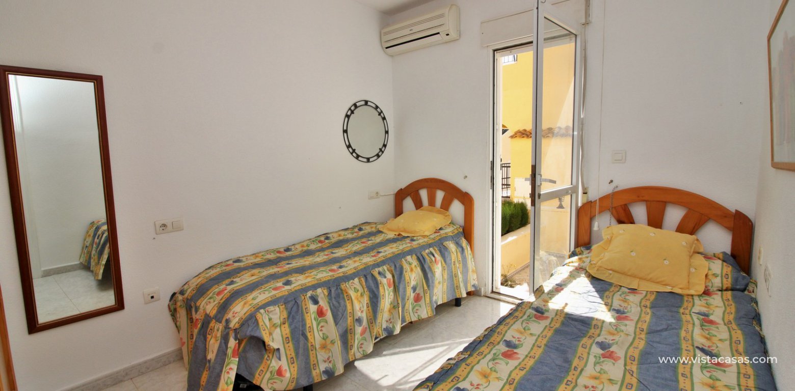 Ground floor apartment for sale Lomas del Golf Villamartin twin bedroom