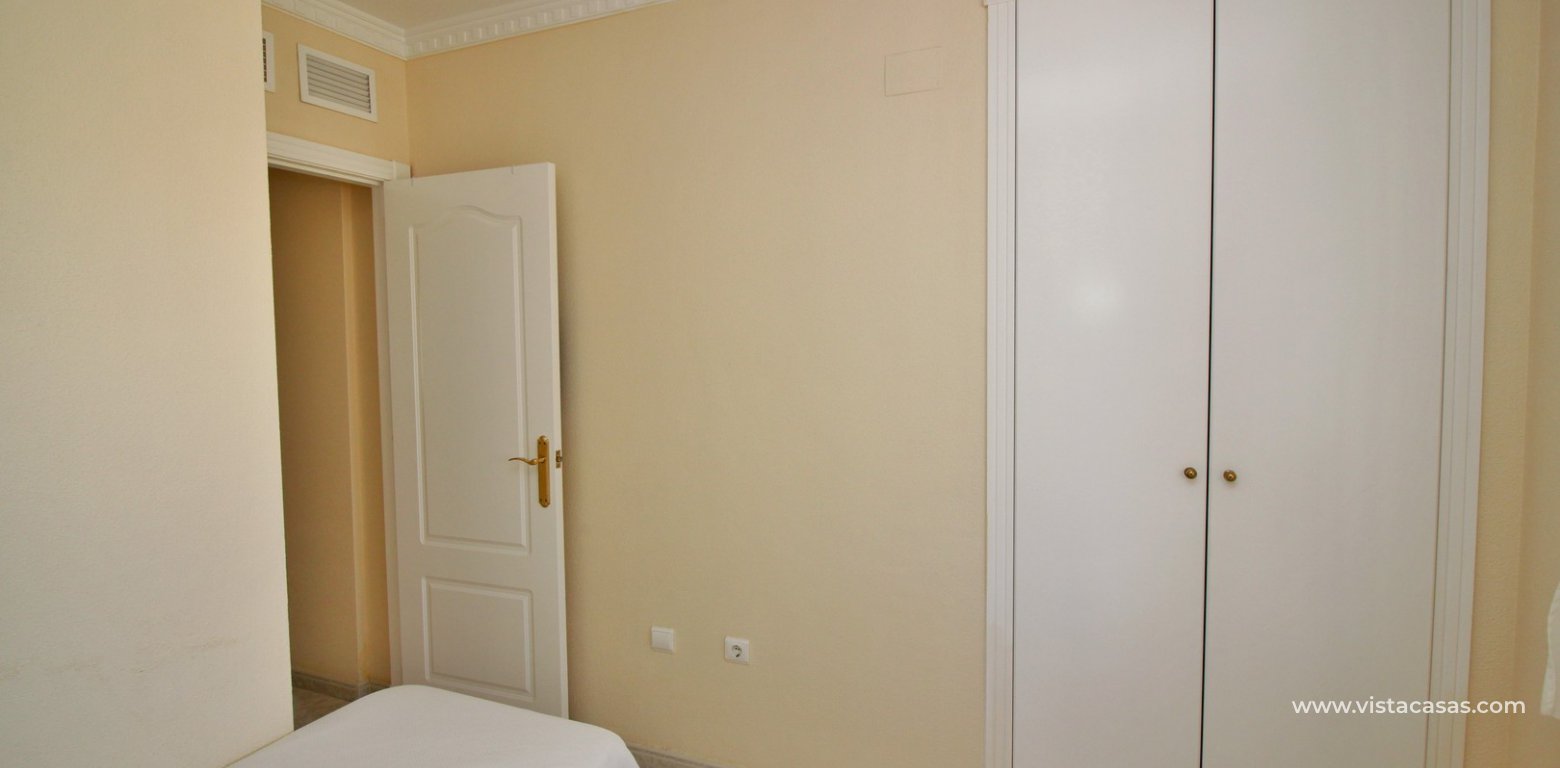 Apartment for sale Fontana Golf III Villamartin twin bedroom fitted wardrobes