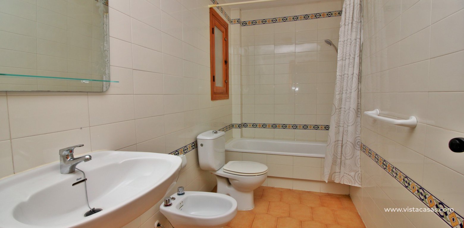 Apartment for sale in Villamartin Plaza Villamartin bathroom