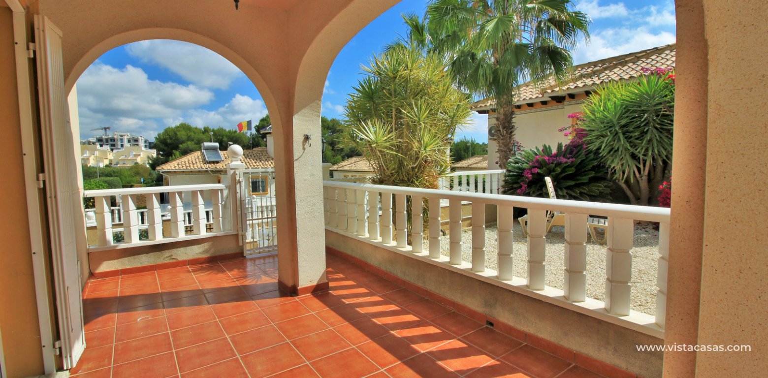 Detached villa with garage for sale Pinada Golf I Villamartin porch