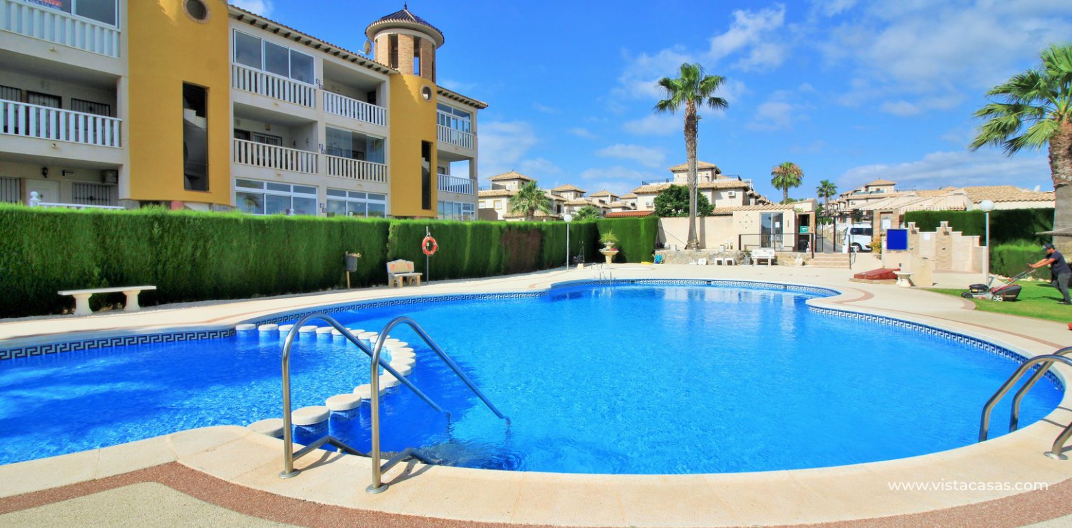 Detached villa with garage for sale Pinada Golf I Villamartin swimming pool