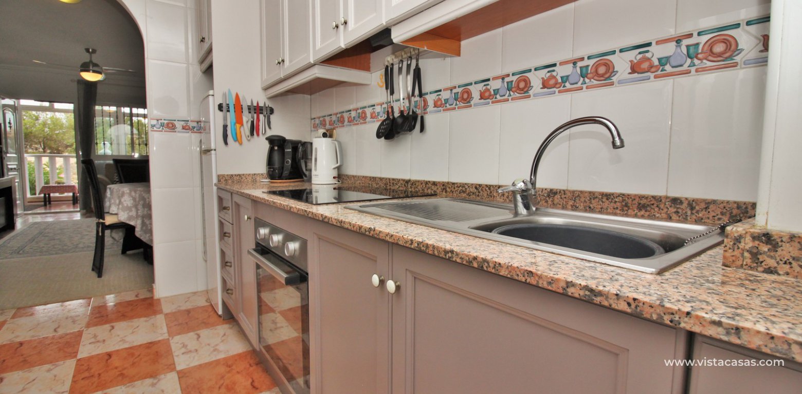 Ground floor apartment for sale Pinada Golf Villamartin kitchen 3