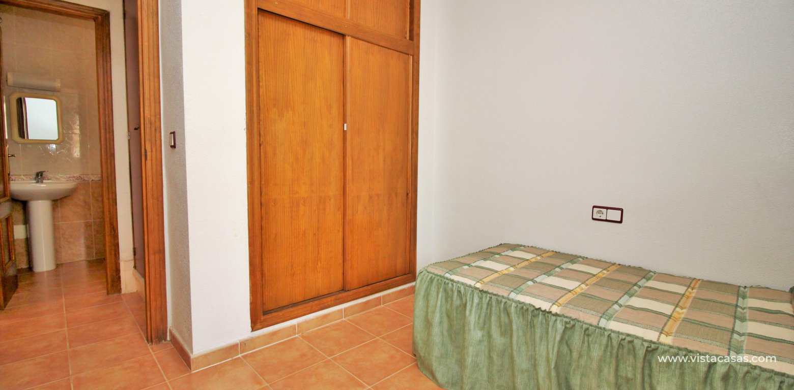 3 bedroom townhouse for sale Pinewood Valley Los Altos downstairs twin bedroom fitted wardrobes