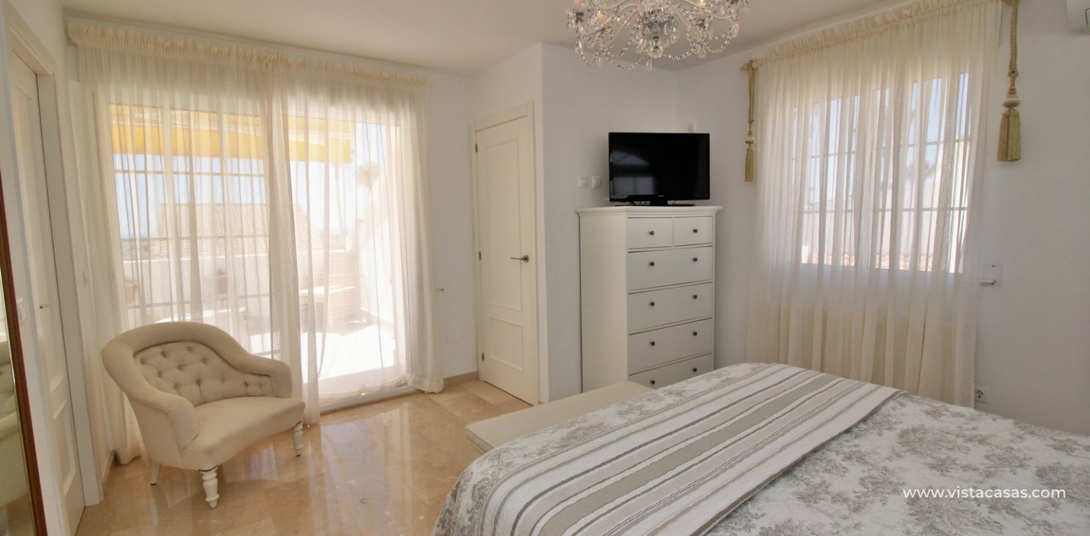 Detached villa for sale in La Rioja Los Dolses master bedroom 3
