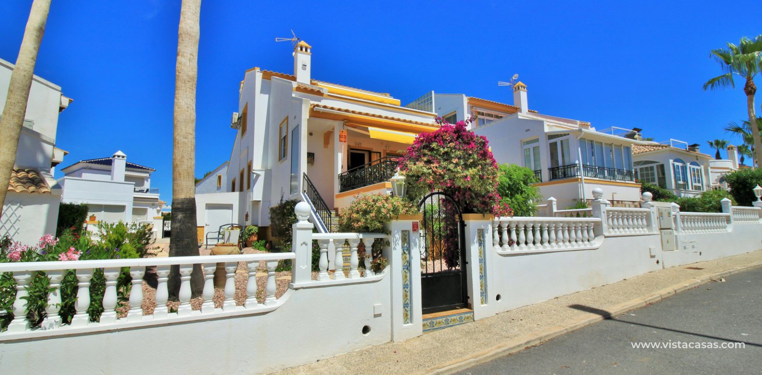 Detached villa for sale in La Rioja Los Dolses exterior