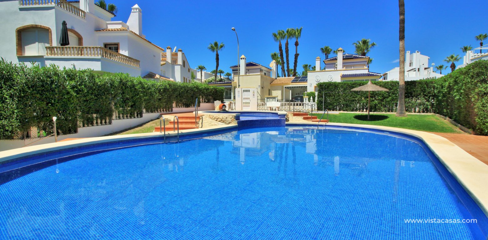 Detached villa for sale in La Rioja Los Dolses communal pool