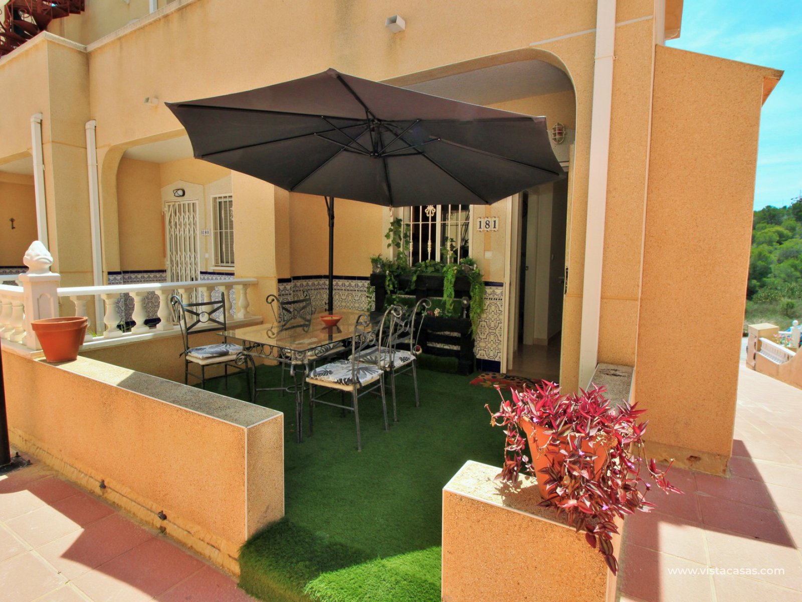 3 bedroom South facing townhouse for sale Villamartin