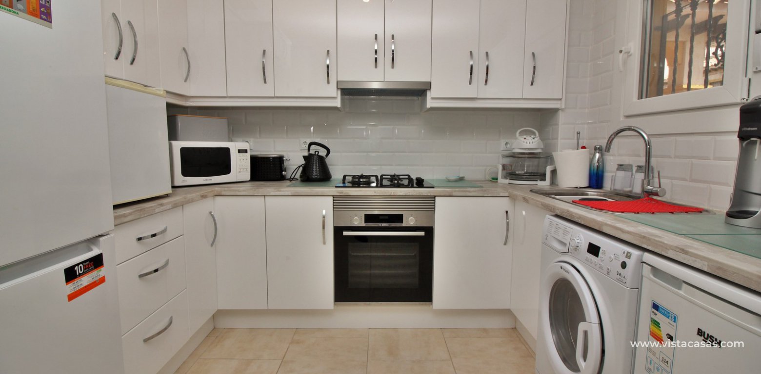 Quad house for sale Pinada Golf II Villamartin open kitchen