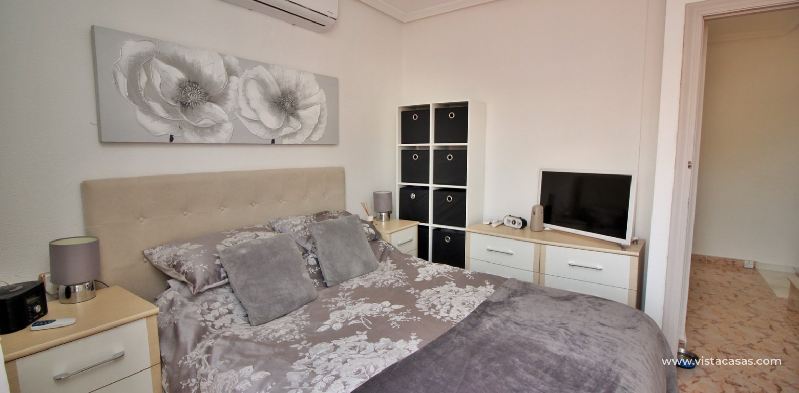 Quad house for sale Pinada Golf II Villamartin master bedroom 2