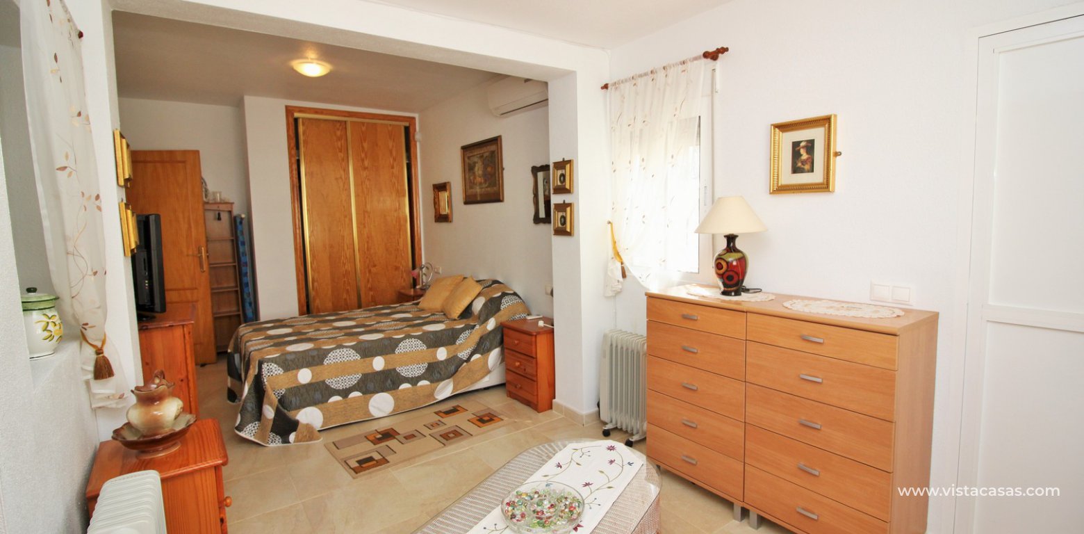 Ground floor apartment for sale Lomas del Golf Villamartin master bedroom fitted wardrobes