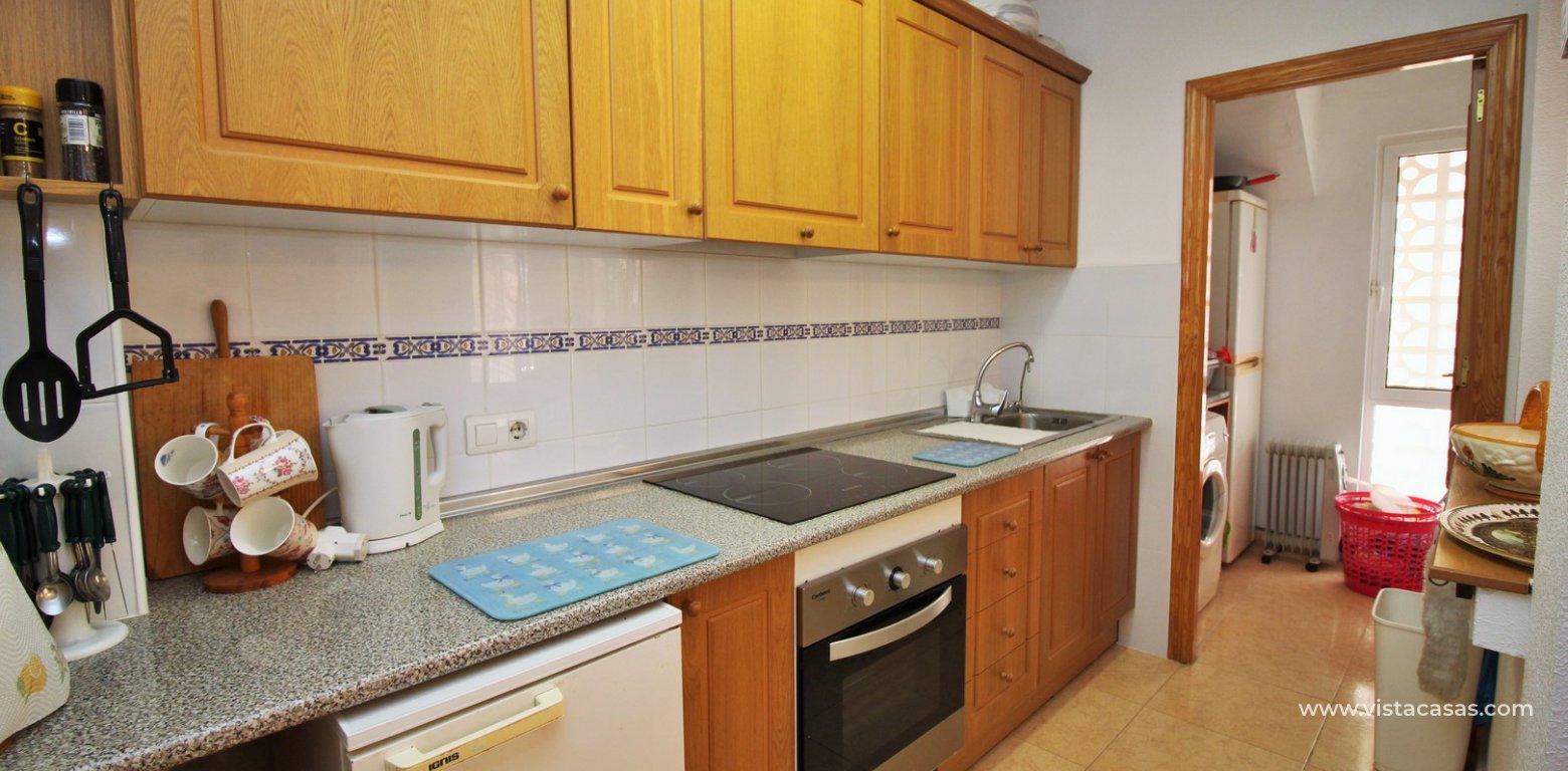 Ground floor apartment for sale Lomas del Golf Villamartin kitchen