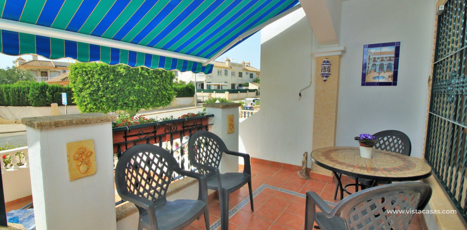 South facing Lola bungalow for sale calle Nabucco Pau 8 Villamartin porch