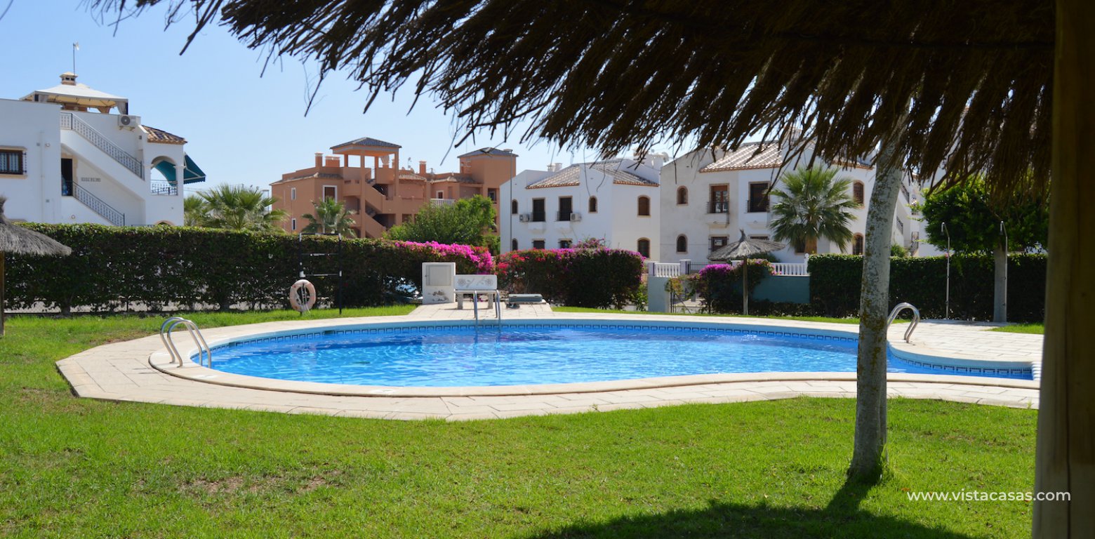 South facing Lola bungalow for sale calle Nabucco Pau 8 Villamartin swimming pool