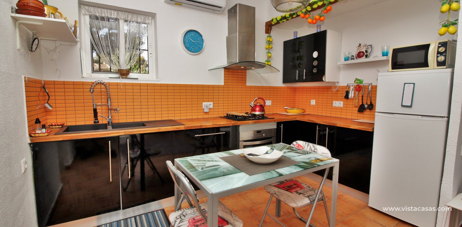 Renovated bungalow for sale Villamartin kitchen