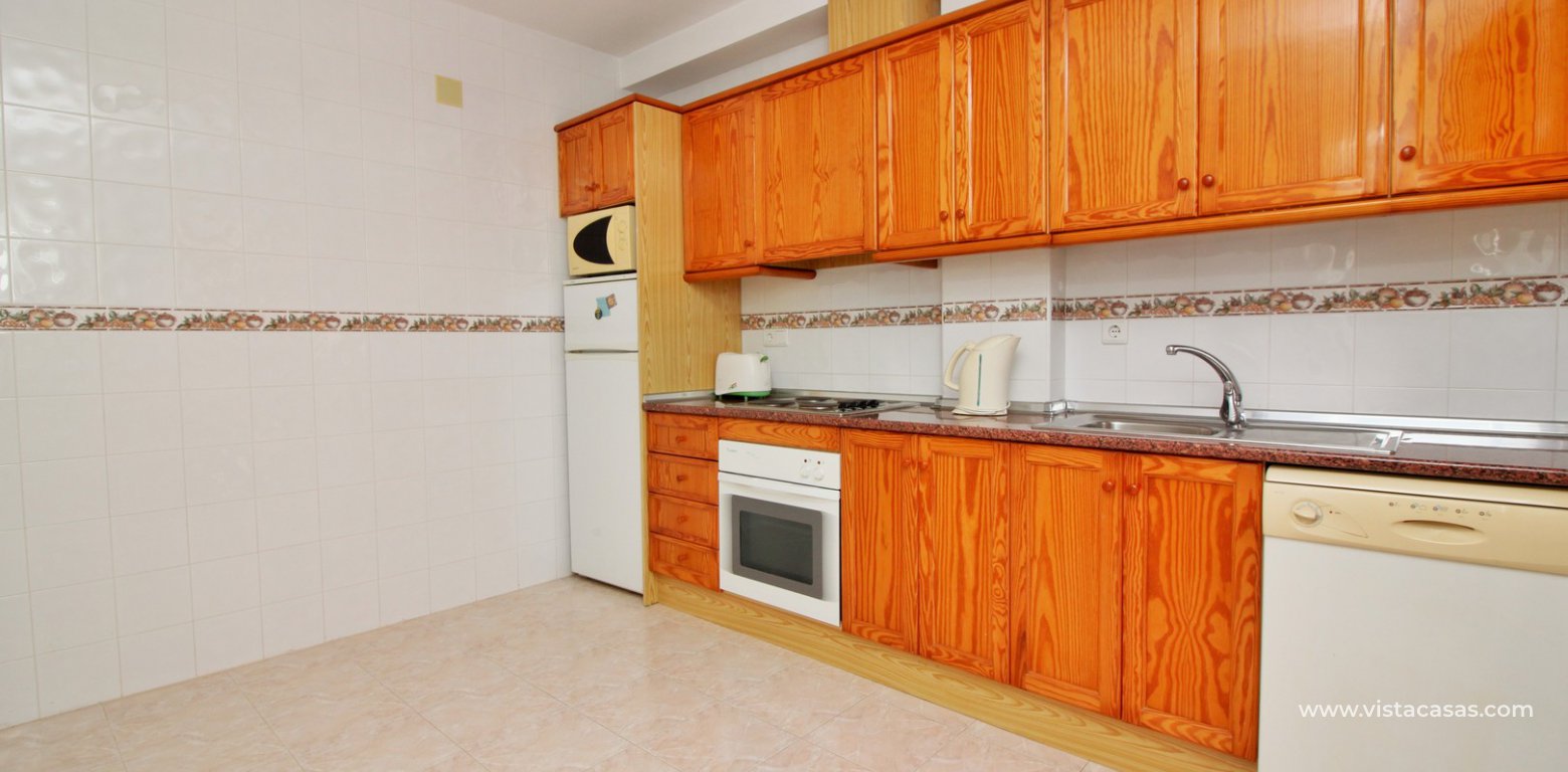 Townhouse for sale La Florida with garage kitchen