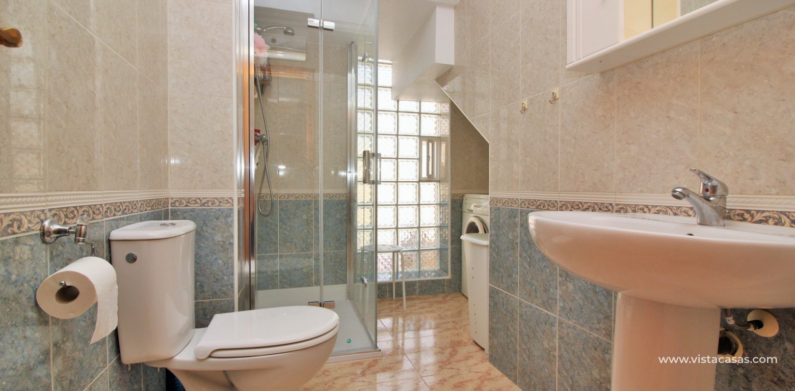 Zodiaco quad for sale in Villamartin bathroom