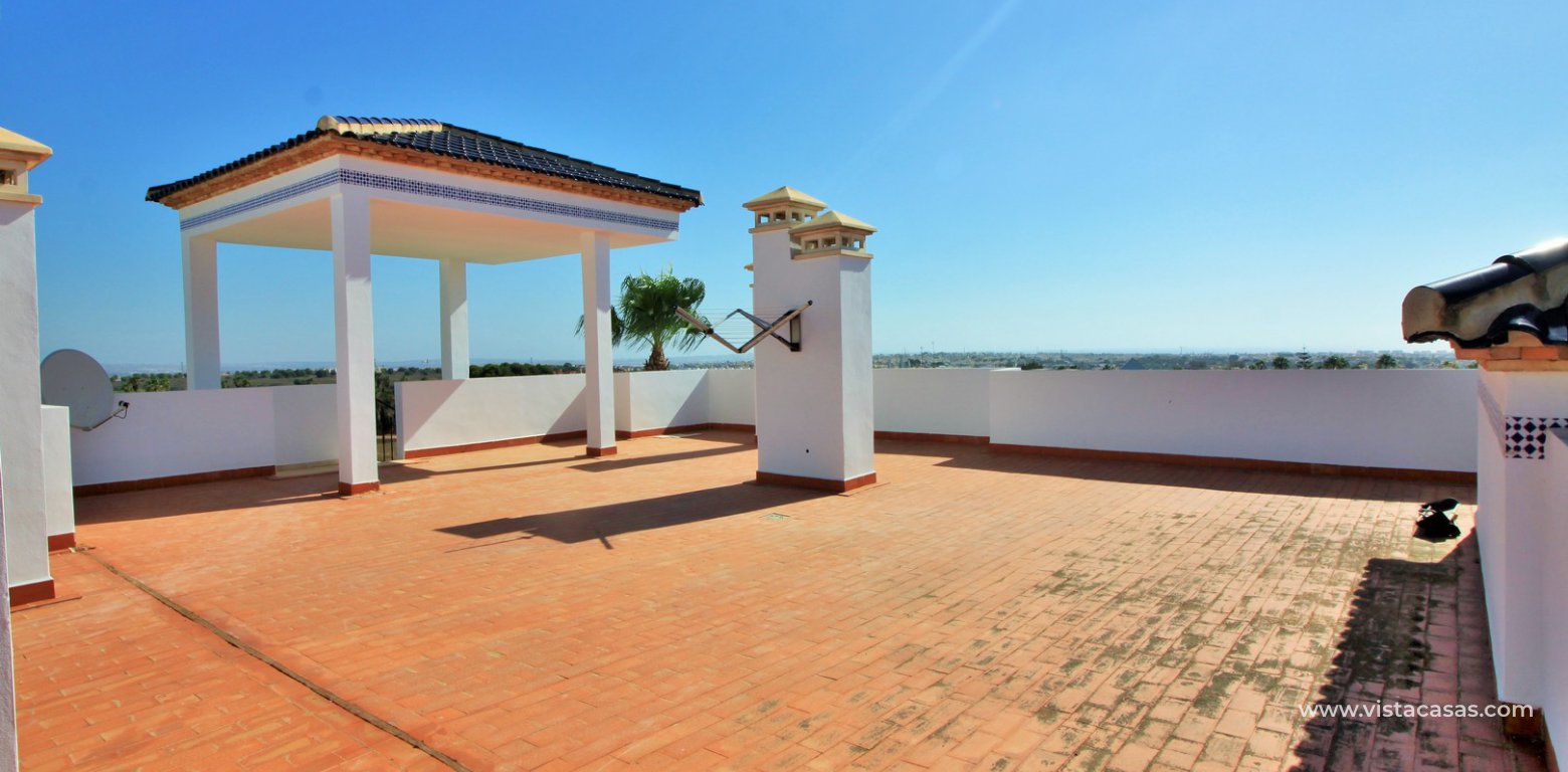 Penthouse corner apartment for sale in Las Violetas Villamartin roof solarium