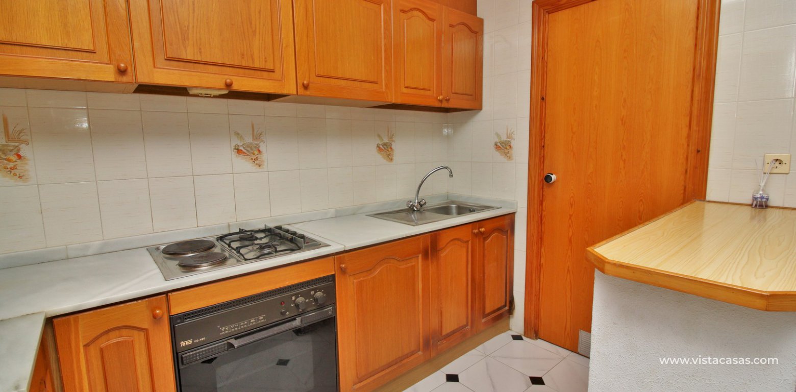 Lola bungalow for sale Verdemar II Villamartin kitchen 2