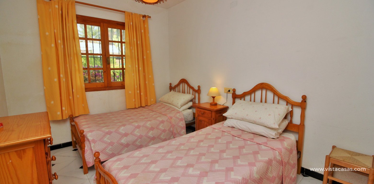 Lola bungalow for sale Verdemar II Villamartin twin bedroom