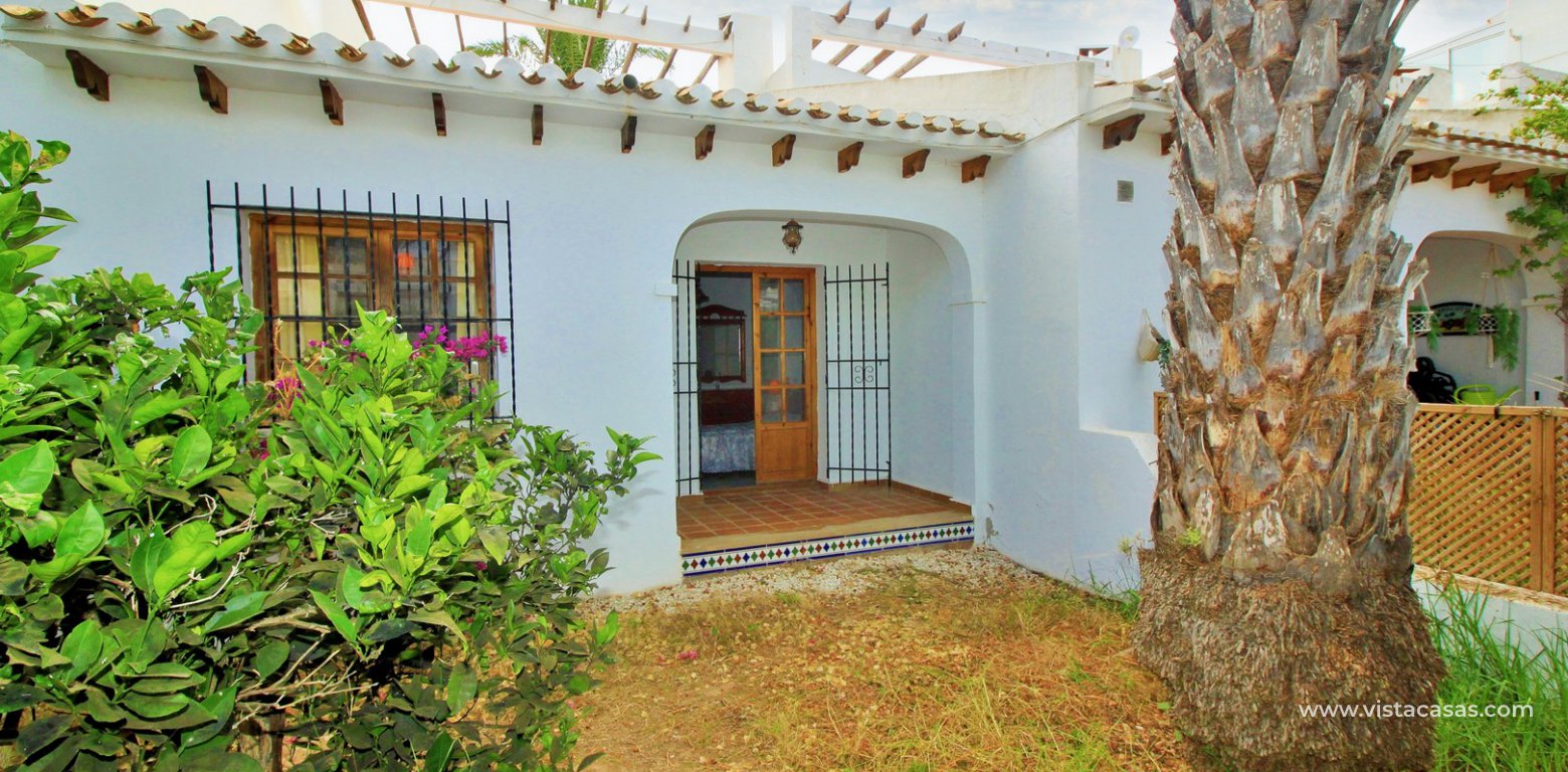 Lola bungalow for sale Verdemar II Villamartin back garden